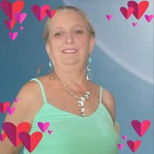 Meet your Posher, Roxanne